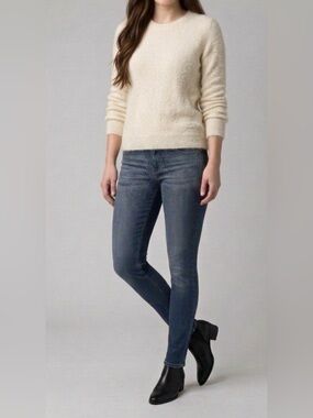 White House Black Market Dark Wash Skinny Jeans with Slight Sparkle Detail ✨